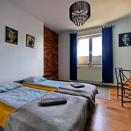 Apartament Z Ogrodem W Sercu Torunia Екстер'єр фото